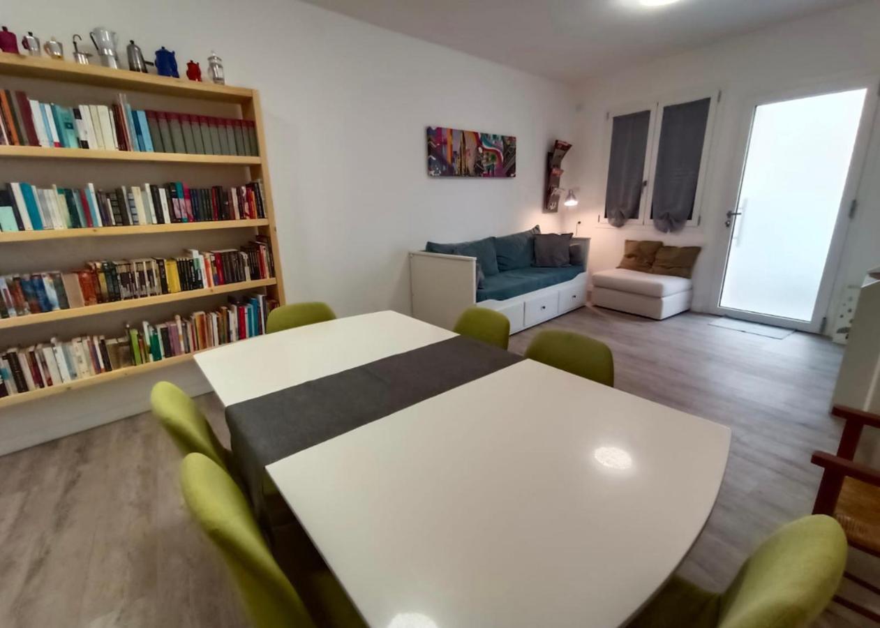 Villa Indipendente Nel Centro Di Decimomannu Extérieur photo